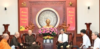 Ban Trị sự Phật giáo TP thăm, chúc Tết lãnh đạo Thành ủy TP.HCM