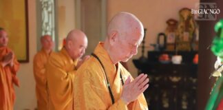 Đức Pháp chủ GHPGVN tảo tháp Chư vị Tổ sư trước thềm xuân Ất Tỵ 2025