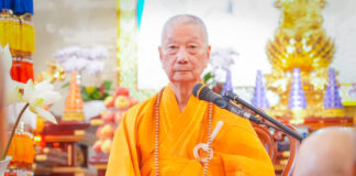 Ban Trị sự GHPGVN TP.HCM khánh tuế Đức Pháp chủ đầu Xuân Ất Tỵ 2025