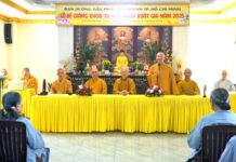 Ban Hướng dẫn Phật tử TP.HCM trao chứng nhận đến Phật tử khóa tu “Học Hạnh Xuất Gia”