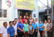 Quận 8: Bàn giao Nhà tình thương chào mừng kỷ niệm 50 năm Thống nhất đất nước