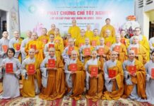 Quận 3: Lớp Sơ cấp Phật học tổ chức lễ tốt nghiệp khóa 15