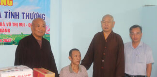 Quận 8: Trao tặng Nhà Tình Thương tại Phường 15