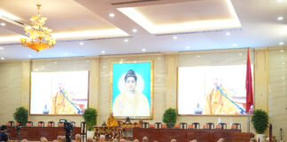 Đức Pháp chủ GHPGVN khai thị tại lễ Bố-tát định kỳ tại Việt Nam Quốc Tự