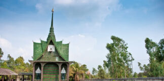 Thái Lan: Bạch Vạn Bình Tự – Ngôi chùa biểu tượng Phật giáo gắn liền thông điệp bảo vệ môi trường