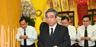 Lãnh đạo TP.HCM viếng tang cố Trưởng lão Hoà thượng Thích Trí Tịnh