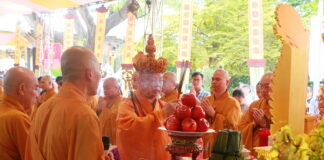 Lễ cầu siêu bạt độ các anh linh, anh hùng liệt sĩ và đồng bào tử nạn tại Công viên Văn hóa Lê Thị Riêng