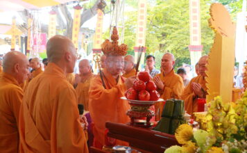 Lễ cầu siêu bạt độ các anh linh, anh hùng liệt sĩ và đồng bào tử nạn tại Công viên Văn hóa Lê Thị Riêng