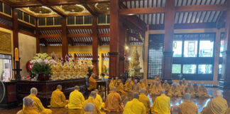 Lễ bố-tát tụng giới định kỳ tại Việt Nam Quốc Tự, ngày 14/10/Ất Tỵ