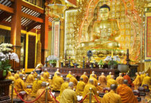 【ẢNH – TUẦN HUÂN TU PL.2569】Khóa trì kinh buổi tối trong Tuần Huân tu PL.2569 tại Việt Nam Quốc Tự