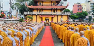 Trang nghiêm tưởng niệm 63 năm ngày Bồ-tát Thích Quảng Đức vị pháp thiêu thân tại Tháp Đa Bảo