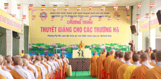 Hòa thượng Thích Huệ Thông giảng pháp cho gần 2.000 hành giả an cư khu vực Phú Mỹ