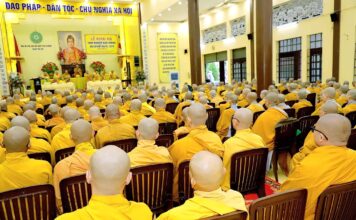 Gần 700 hành giả An cư khu vực II vân tập Bố-tát, trưởng dưỡng giới thân huệ mạng