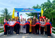 Phật giáo người Hoa bàn giao hai cầu nông thôn, trao 200 phần quà tại Đồng Tháp và Cần Thơ