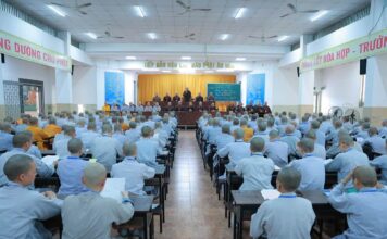 Trường Trung cấp Phật học TP.HCM tổ chức kỳ thi học kỳ cho Tăng Ni sinh 7 khóa